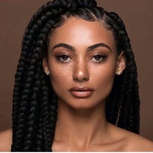 Meet your Posher, Zee